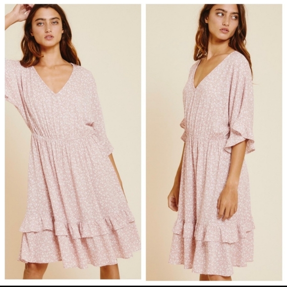 Boho/Chic Style Dress - Picture 2 of 4